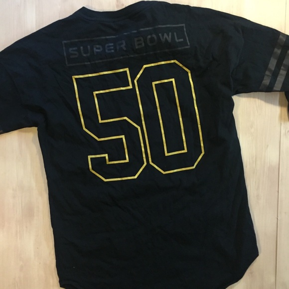 womens black and gold nike shirt